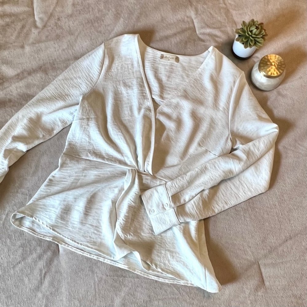 White Altar'd State Long Sleeve Blouse, size M